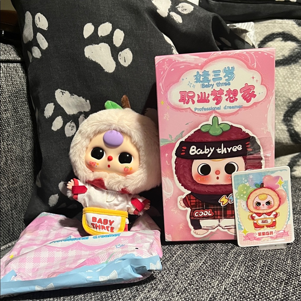 NWT Confirmed Baby Three Professional Dreamer Series Blind Box-Apple Store Clerk